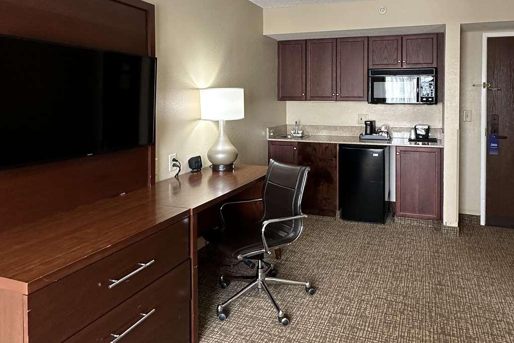 Comfort Suites Charlotte Airport Room photo